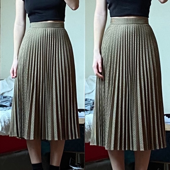 Zara Dresses & Skirts - Zara Plaid Pleated Skirt